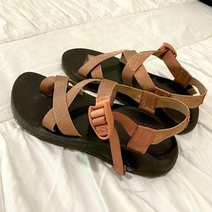 Chaco Size 9